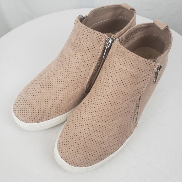 Time And Tru Tan Ankle Booties Sz 6 - Picture 1 of 9